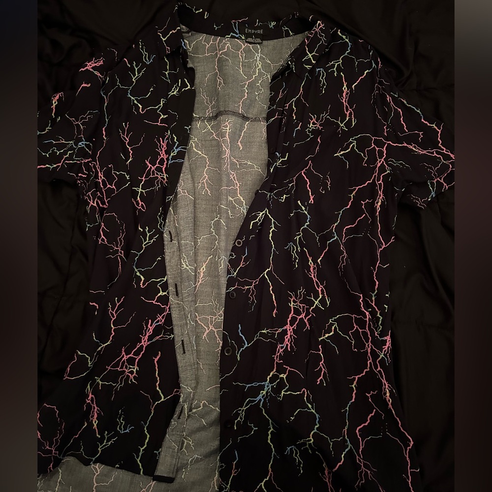 Empyre Men’s large Lightning button up